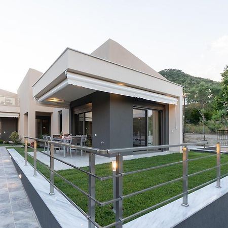 3 Doors Villas Nea Iraklitsa Exterior photo