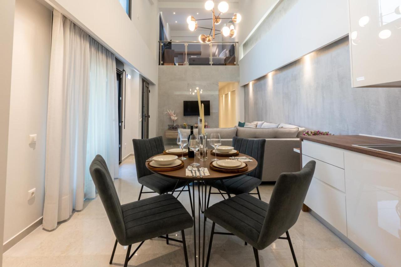 3 Doors Villas Nea Iraklitsa Exterior photo